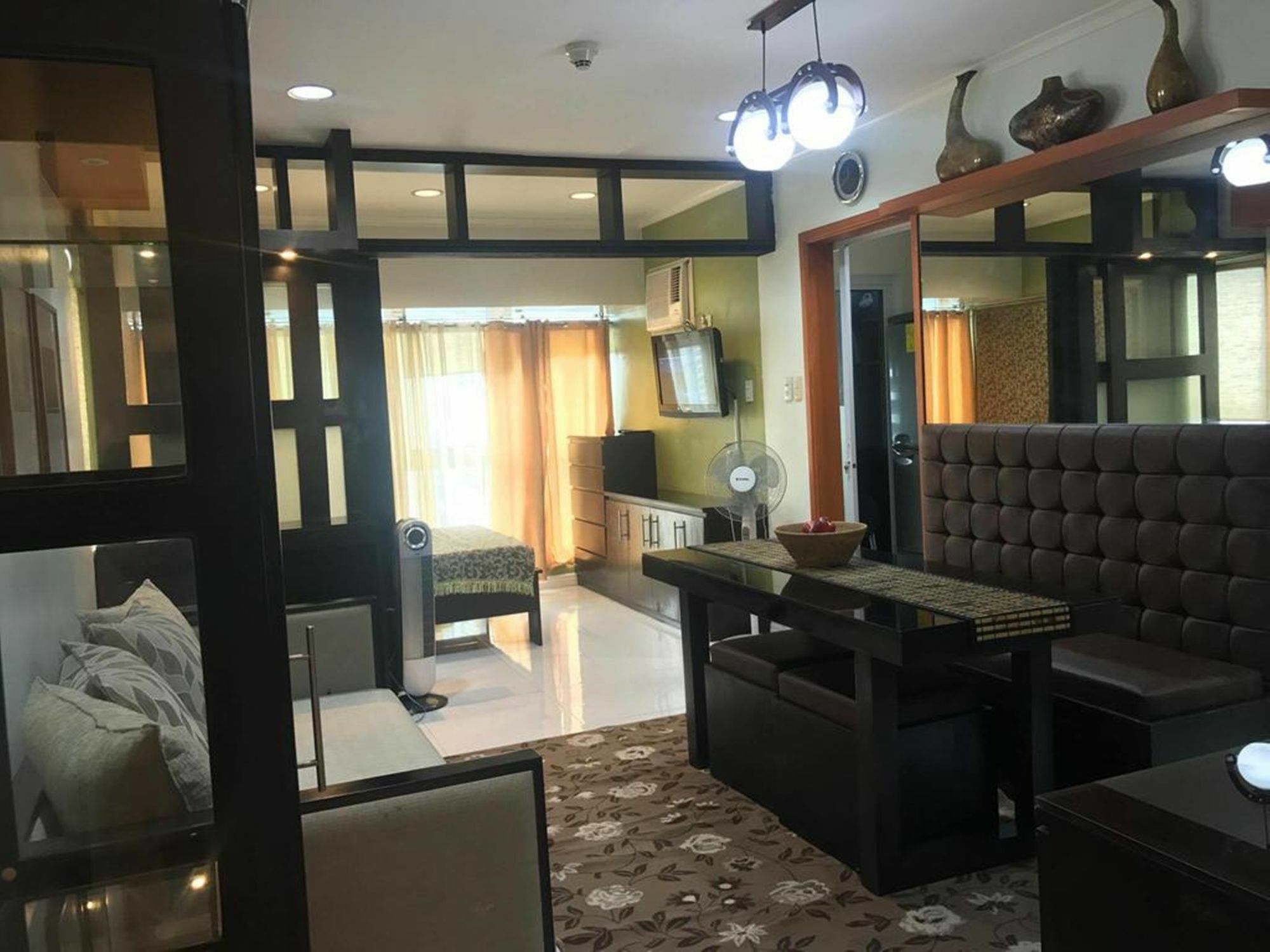 Go-Stay @ South Of Market Taguig Exterior foto